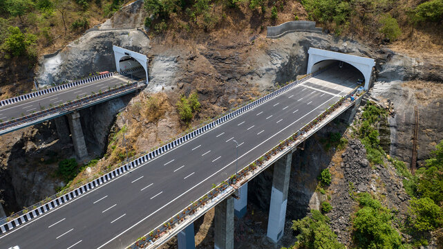 Mumbai Pune Miss,Cable Stayed Bridge Aerial Viewing Link ,Mumbai Pune Expressway Drone Shot 