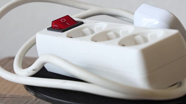 Burnt electrical plug and voltage converter, short circuit aftermath