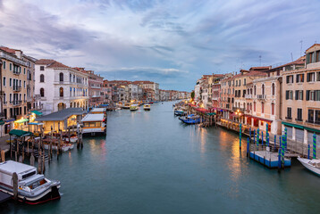 Obraz premium Grand canal seen from Rialto bridge, Venice, Italy