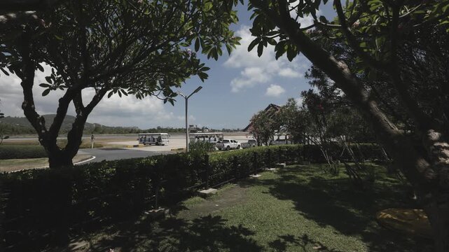 Samui Airport, viewpoint at gate outside