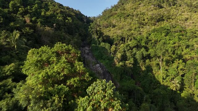 Fly upp over a dried out waterfall, Na Muang 2 in Koh Samui
