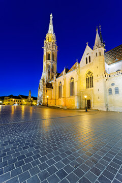 Sunset at matthias church in budapest hungary