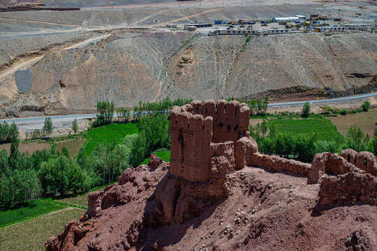 Exploration of ruins at Shahr-e Zuhak, the Red City, located in Bamyian, Afghanistan&rsquo;s historic landscape