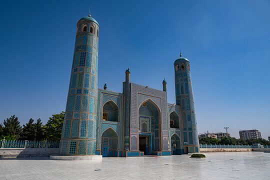 Visit to the blue mosque in Mazar-e-Sharif offers insight into Afghan culture and history with its striking architecture and design