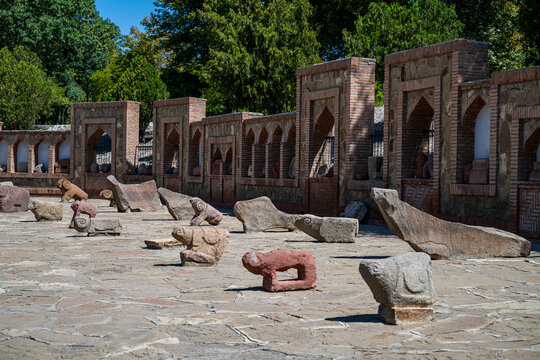 Exploring the historical and cultural significance of Momine Khatun Mausoleum in Nakhchivan, Azerbaijan