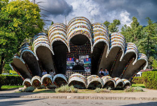 Mushroom-shaped bus stop in New Athon designed for public transportation in Russia