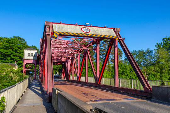 Renfrew Inchinnan Bascule Bridge features Sherzer lift system over White Cart Water in Scotland