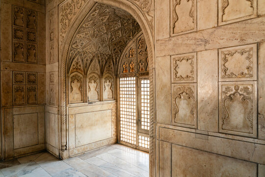 Visit Khas Mahal central pavilion featuring stone reliefs in Agra Fort, showcasing Mughal architecture and intricate designs in India
