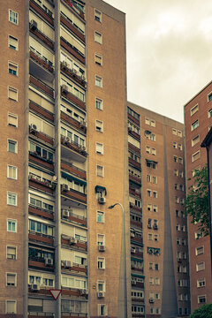Fachadas de edificios residenciales en Madrid