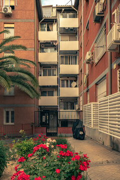 Fachadas de edificios residenciales en Madrid