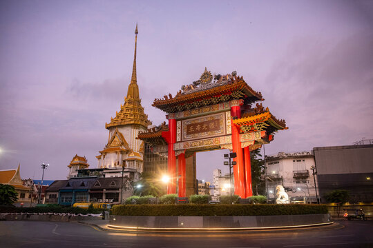 THAILAND BANGKOK CHINA TOWN WAT TRAIMIT GATE