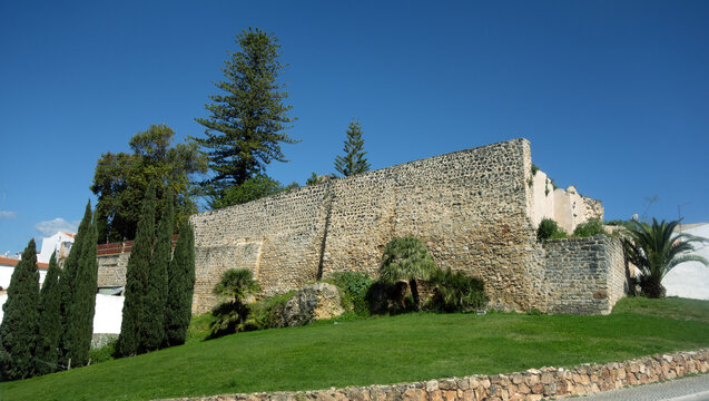 Mittelalterliche Stadtmauer Loul&eacute; Algarve