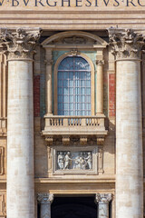 Obraz premium St. Peter's Basilica facade on St. Peter's square in Vatican