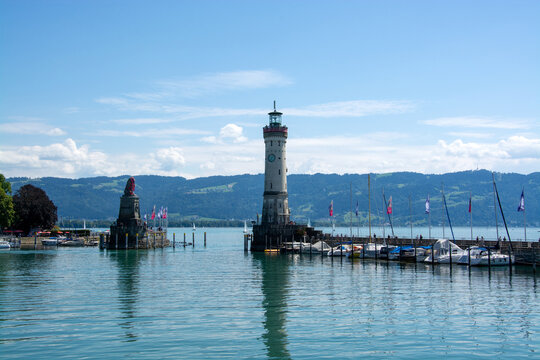Konstanz ist die gr&ouml;&szlig;te Stadt am Bodensee und Kreisstadt des Landkreises Konstanz.