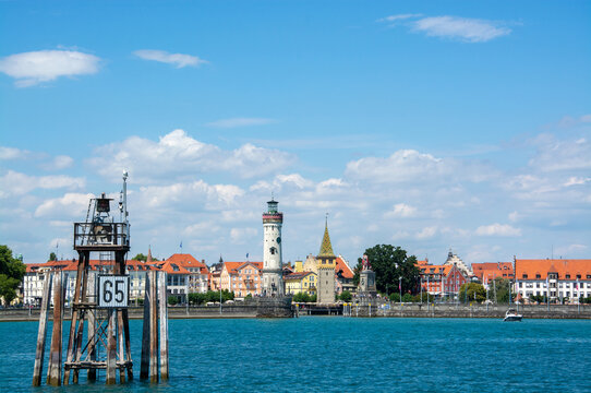 Konstanz ist die gr&ouml;&szlig;te Stadt am Bodensee und Kreisstadt des Landkreises Konstanz.