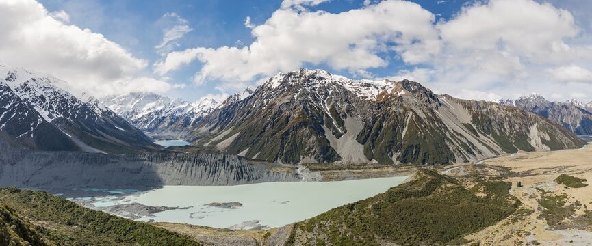 View on Hooker Valley from Sealy Tarns track, glacial lakes Mueller Lake and Hooker Lake, Mount Cook National Park, Canterbury Region, Southland, New Zealand