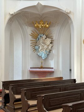 Statues of the apostles in the interior of the Church of Saint John of Nepomuk on Zelen&aacute; hora