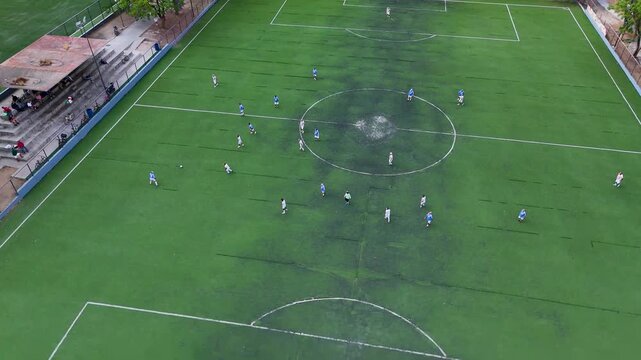 partido de futbol en cancha de M&eacute;xico