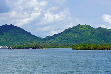 Obraz premium Busy industrial port in Lembar on Lombok island