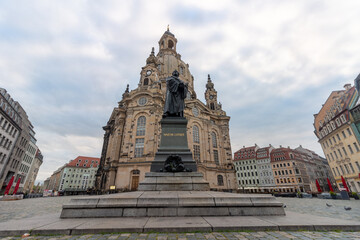 Fototapeta premium 19th Century Bronze Statue of Martin Luther by Adolf von Donndorf in Dresden