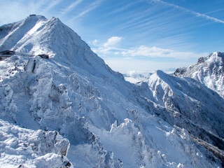 Obraz premium Mount Yatsugatake and Mount Akadake in the Snowy Mountains