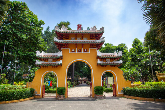 Traditional Vietnamese Temple at Lang Ong Ba Chieu