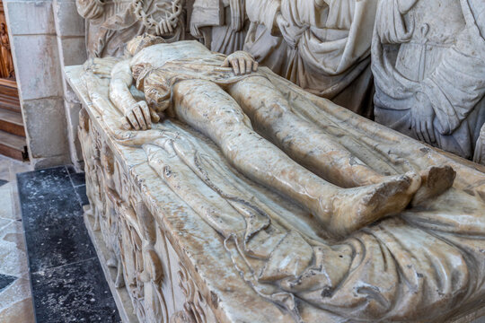 Cathedral Saint Jean, Joigny, Yonne, France, entombment