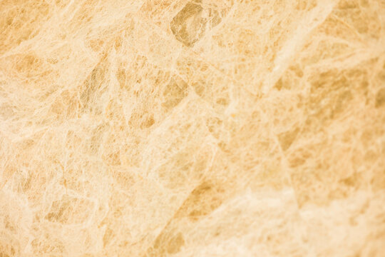 pared de marmol amarillo