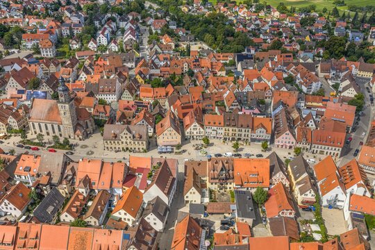 Ausblick auf Altdorf im Kreis N&uuml;rnberger Land im Sommer