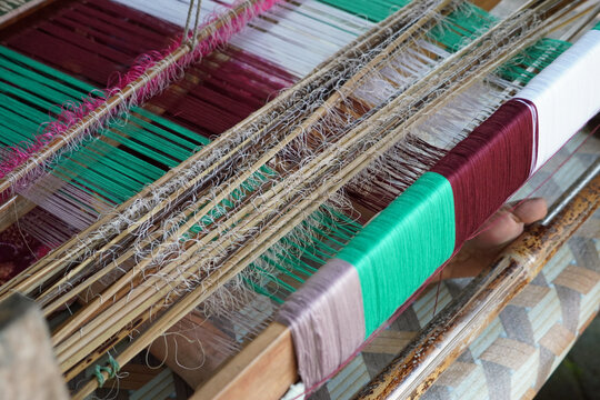  traditional loom for weaving in ende village