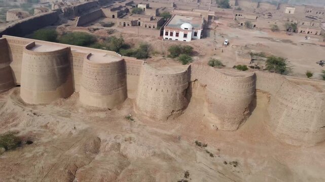Derawar Fort Bahawalpur Pakistan Ancient Desert Stronghold