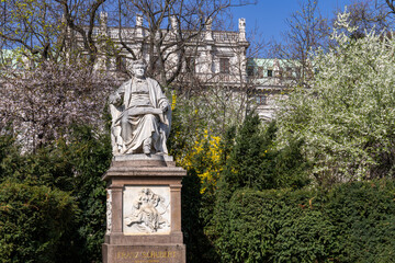 Fototapeta premium Denkmal Franz Schubert in Wien