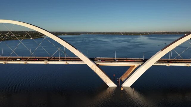 Juscelino Kubitschek Bridge, inaugurated in 2002 over Lake Parano&aacute; - Bras&iacute;lia, Distrito Federal, Brazil