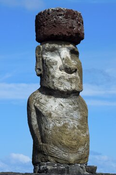 Moai, Ahu Tongariki, Rapa Nui National Park, Unesco World Heritage Site, Easter Island, Chile