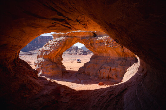 Djanet Desert Algeria &ndash; Tassili n&rsquo;Ajjer Sahara Landscape at Sunset