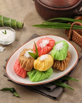 getuk singkong made from steamed cassava, served as a colorful sweet snack with grated coconut