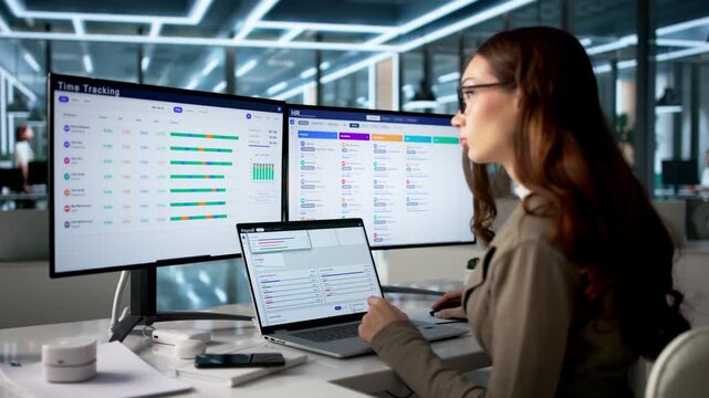 Human Resource Manager Reviews Payroll Software