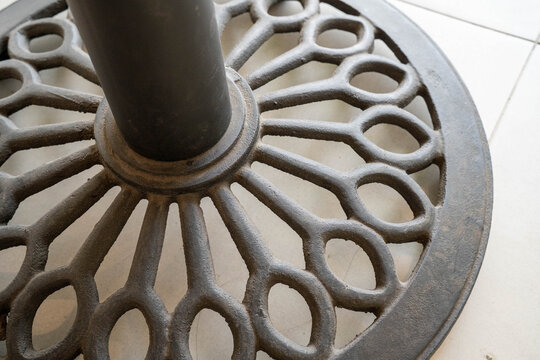 Intricate metal base design showcasing vintage charm and craftmanship.