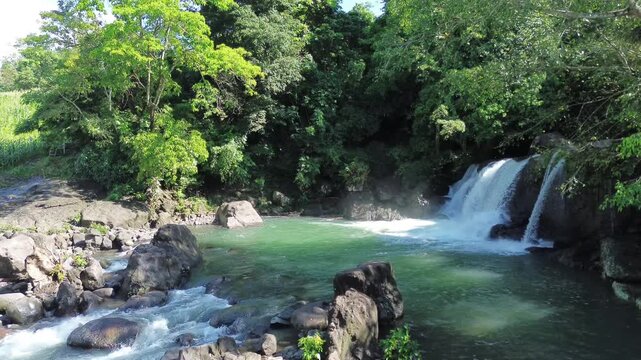 air terjun,alam 