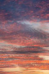 Fototapeta premium Dramatic Sunset Sky with Fiery Clouds