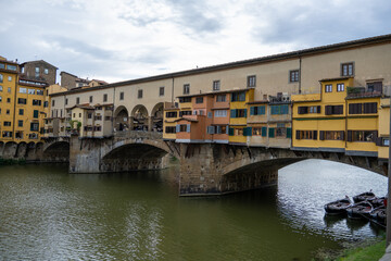 Fototapeta premium Ponte Vecchio over the Arno River, Florence