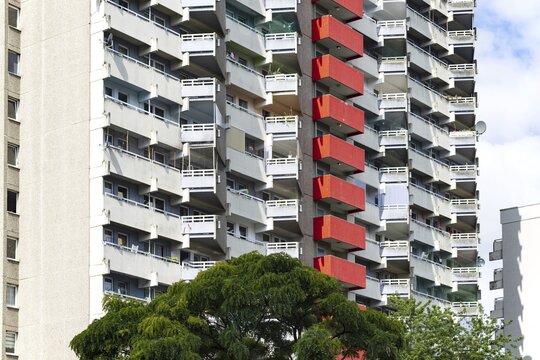 High-rise residential buildings, Chorweiler satellite town in Cologne, North Rhine-Westphalia, Germany