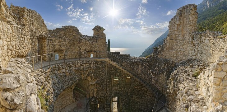Bastione antico with Torre di guardia del 500, Riva del Garda, Lake Garda North, Trento, Trentino-Alto Adige, Italy