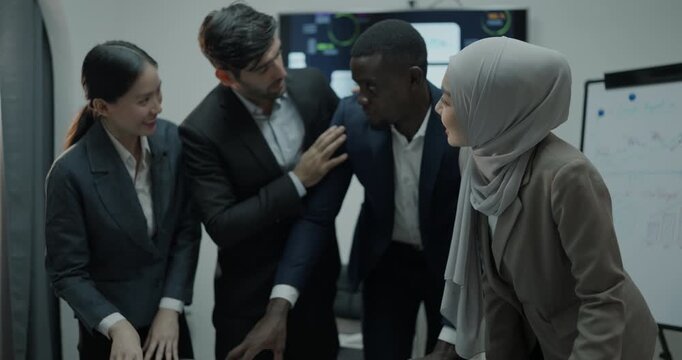 Businessmen working in the office, Huddle together, Brainstorming, finding conclusions in planning work