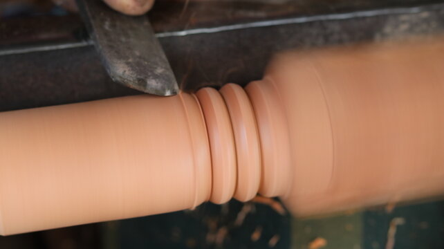 Incredible Wood Lathe Turning Techniques Creating Smooth Shapes and Designs
