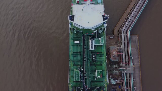  ship delivers methanol, chemicals, and refined petroleum products