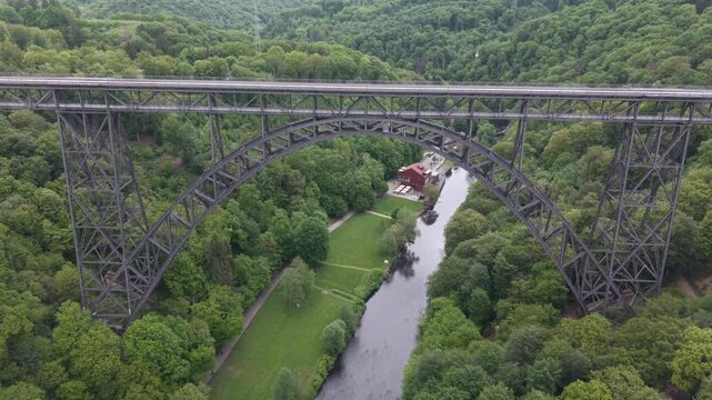 Fly with me along this steel bridge which connect Solingen and Burscheid which is the highest train bridge in Germany