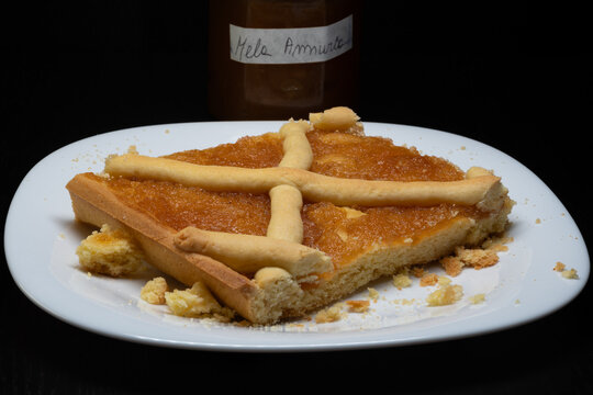 Tart with Annurca apple jam