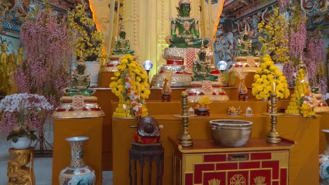Known as the "Bottle Temple" or Ve Chai Pagoda, it is famous among tourists for its unique architecture adorned with mosaics made from millions of pieces of broken porcelain, glass