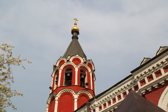  Church of Our Lady of the Unexpected Joy in Maryina Roshcha on Sheremetyevskaya Street.